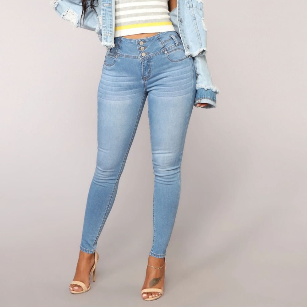 High Waisted Trophy Booty Lifting Jeans